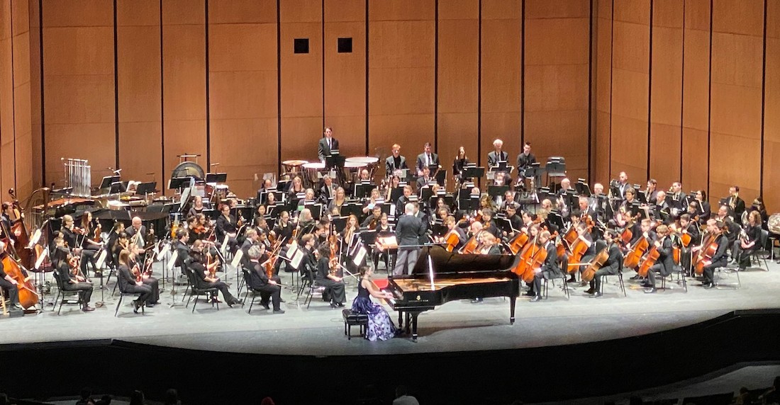 Campbell Helton performs with the Des Moines Symphony & Youth Symphony