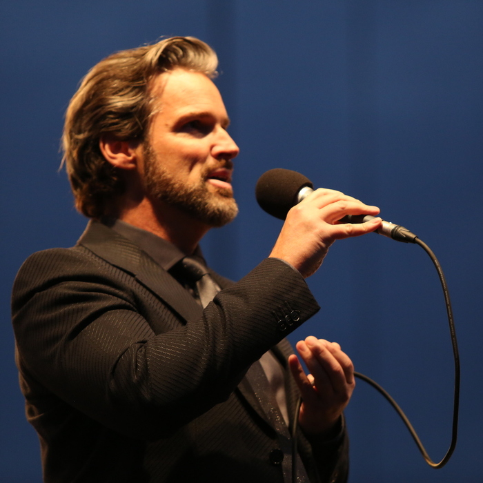 Hugh Panaro